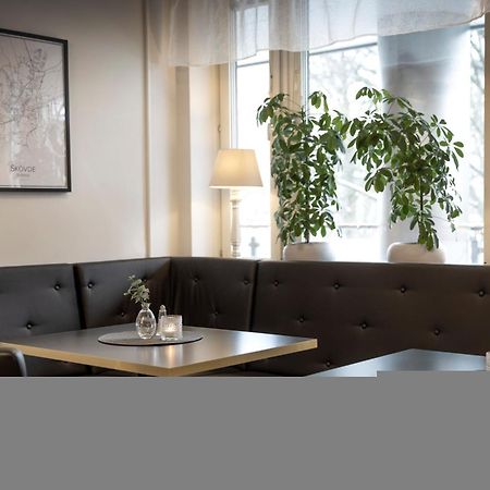 Hotell Skoevde Экстерьер фото