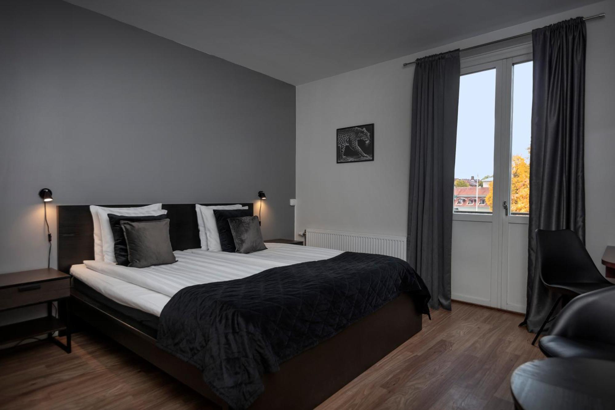 Hotell Skoevde Экстерьер фото